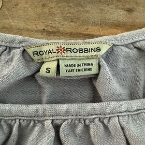 Royal Robbins women’s size S 3/4 length sleeve